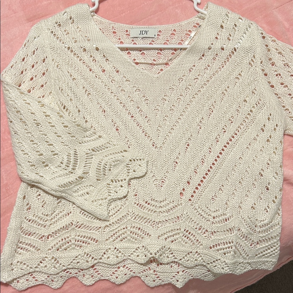 Women's Cream V-Neck Knit Top
